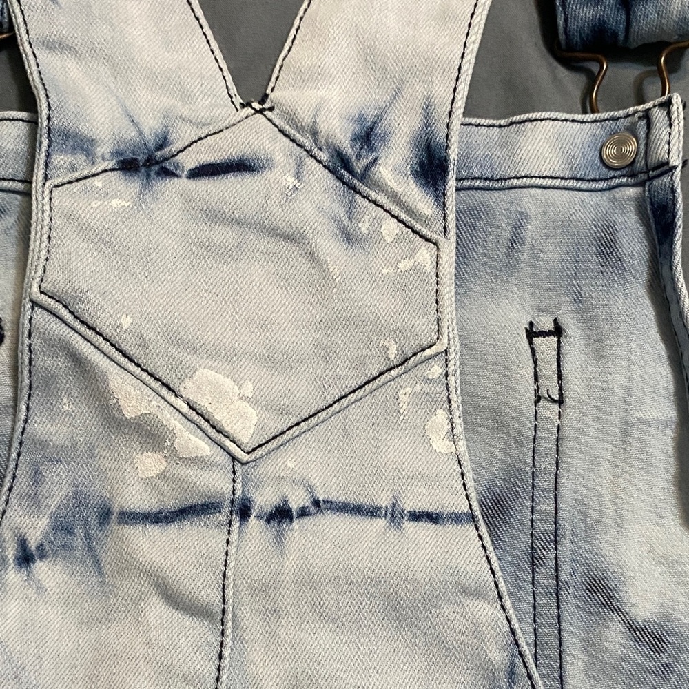 Dickies Blue and White Tie-Dye Denim Short Overalls - Picture 5 of 8